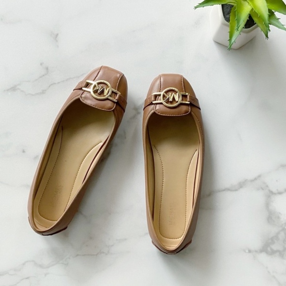 Michael Kors Tan Brown Luggage Tracee Moc Toe Leather Flat Size 7.5